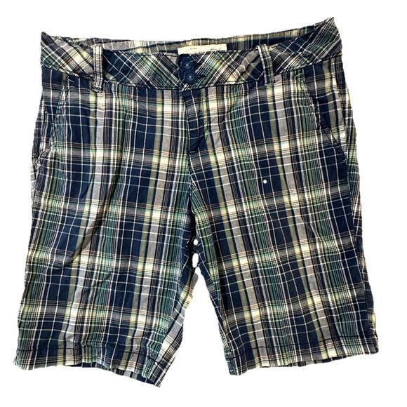 Aeropostale Women’s Plaid Bermuda Shorts Size 9/10 Blue Green Preppy Summer - Picture 1 of 9